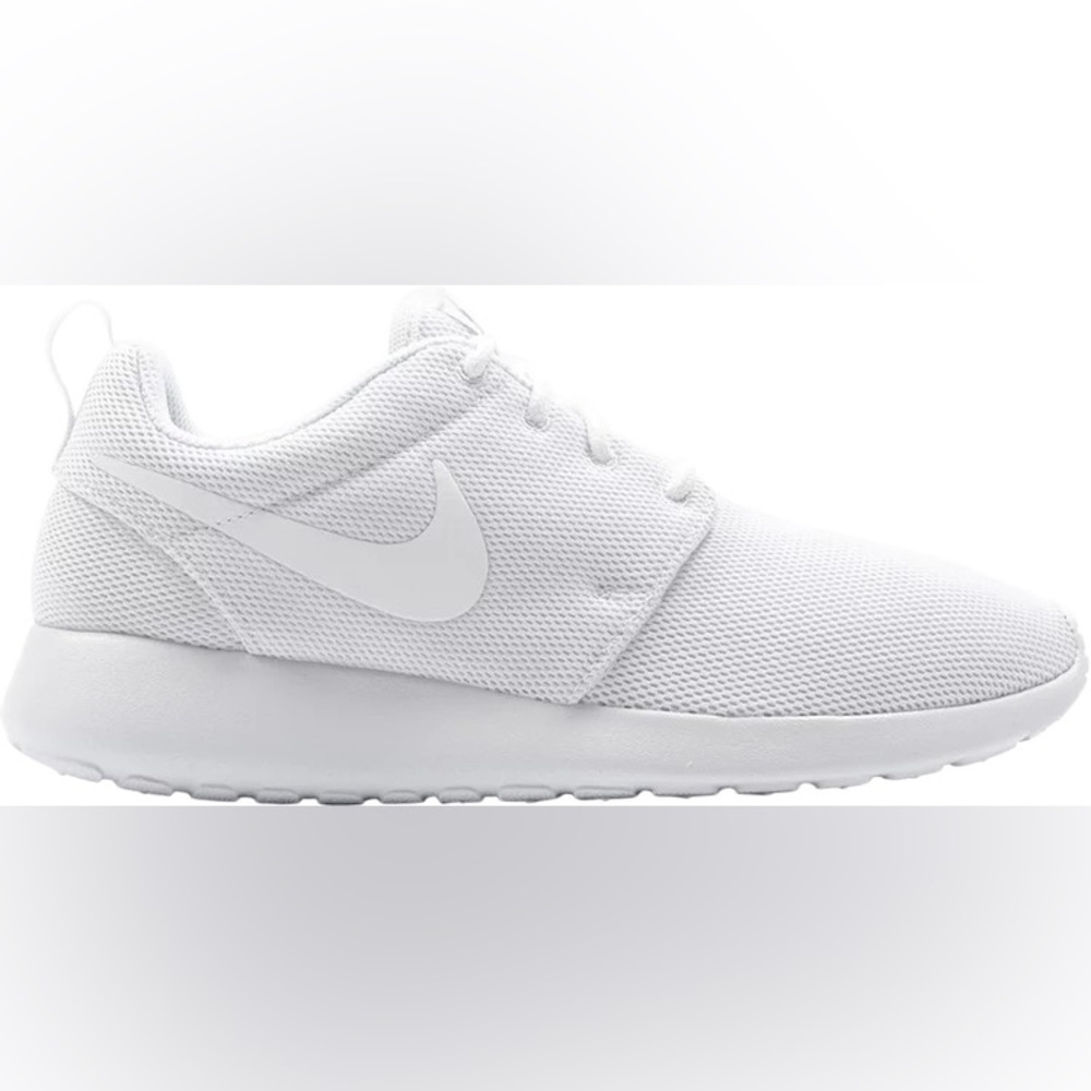 White Nike Roshe / mesh shoes with cushion comfort